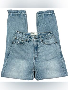 Abercrombie & Fitch Light Blue High-Rise Distressed Women’s Jeans size 26x27